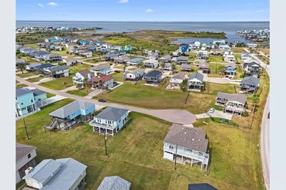 23111 Buena, Galveston, TX 77554 - Photo 8