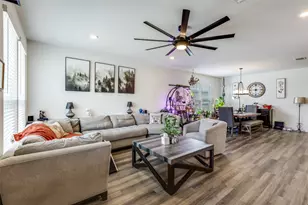 322 Linden St, Bastrop, TX 78602 - Photo 6