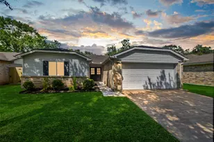 2922 Whetrock Ln, Sugar Land, TX 77479 - Photo 1