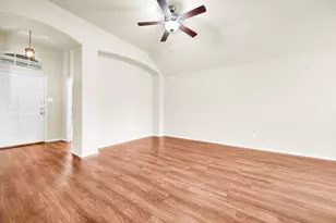 110 Oakwood Ct, Huntsville, TX 77320 - Photo 4