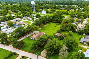 203 E Lance St, Madisonville, TX 77864 - Photo 4