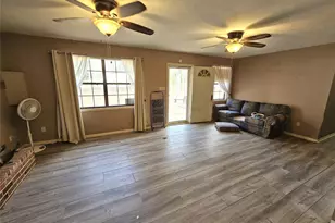 271 Oakwood Ln, Goodrich, TX 77335 - Photo 10