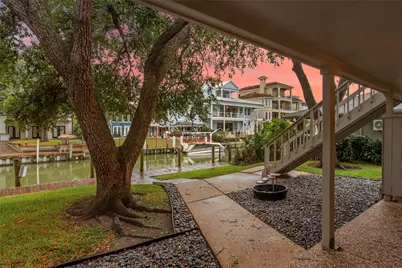 67 Harbor Lane, Kemah, TX 77565 - Photo 34