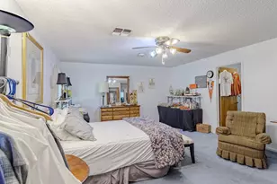 1804 Lakeview Dr, Brenham, TX 77833 - Photo 14