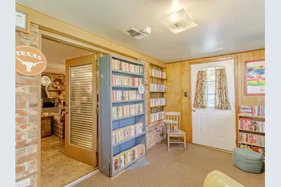 1804 Lakeview Drive, Brenham, TX 77833 - Photo 8