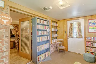 1804 Lakeview Dr, Brenham, TX 77833 - Photo 8