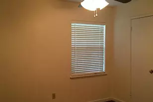 527 Jeff Davis Dr, Richmond, TX 77469 - Photo 6