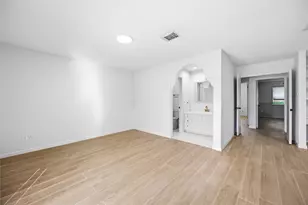 16202 Mill Point Dr, Houston, TX 77059 - Photo 26