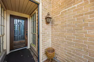 16202 Mill Point Dr, Houston, TX 77059 - Photo 4