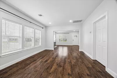 2 Jenkins Street, Houston, TX 77003 - Photo 6