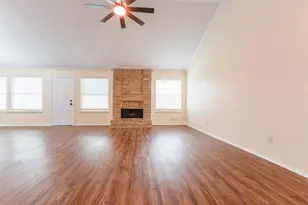 5614 Briarwood Forest Dr, Houston, TX 77088 - Photo 8