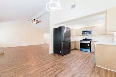 5614 Briarwood Forest Drive, Houston, TX 77088 - Photo 16