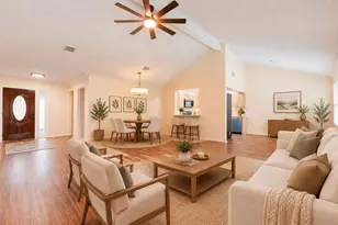 5614 Briarwood Forest Dr, Houston, TX 77088 - Photo 12