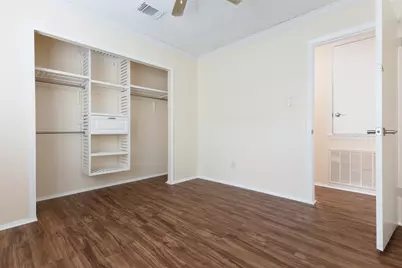 5614 Briarwood Forest Drive, Houston, TX 77088 - Photo 32
