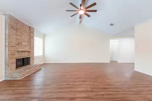 5614 Briarwood Forest Dr, Houston, TX 77088 - Photo 10