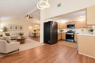 5614 Briarwood Forest Dr, Houston, TX 77088 - Photo 16