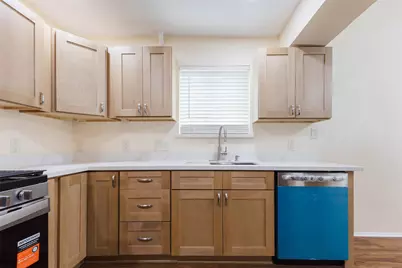 5614 Briarwood Forest Drive, Houston, TX 77088 - Photo 20
