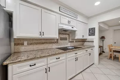 14690 Perthshire Road #C, Houston, TX 77079 - Photo 14