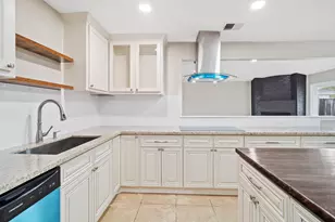 11567 Willwood Dr, Houston, TX 77072 - Photo 14