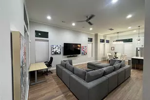 1503 Robin St, Houston, TX 77019 - Photo 4