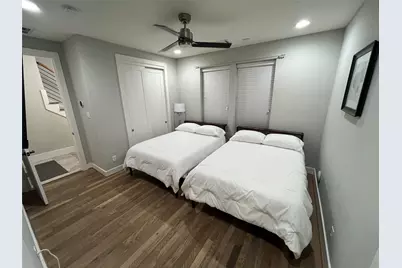 1503 Robin Street #C, Houston, TX 77019 - Photo 12