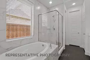 18123 Sunlit Oasis Dr, Webster, TX 77598 - Photo 4