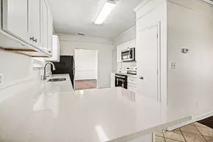 9116 Dolphin Cir, Texas City, TX 77591 - Photo 12