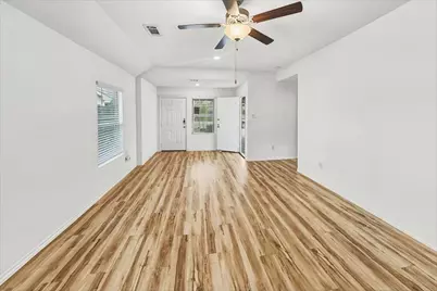 18804 Orvieto Court, New Caney, TX 77357 - Photo 4