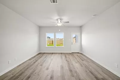 314 Bennett Street, Angleton, TX 77515 - Photo 8
