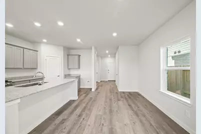 314 Bennett Street, Angleton, TX 77515 - Photo 6