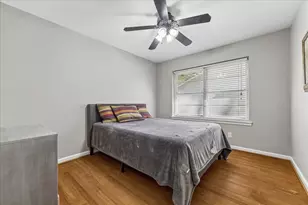 510 S Belknap St, Sugar Land, TX 77478 - Photo 14