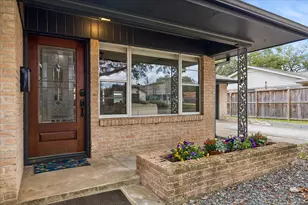 510 S Belknap St, Sugar Land, TX 77478 - Photo 2