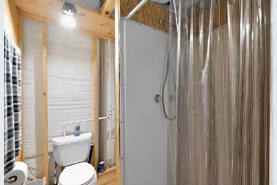 701 Lee Avenue, Anahuac, TX 77514 - Photo 26