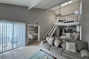 6312 Peacock Hills Dr, Houston, TX 77035 - Photo 10