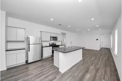 5611 Simcrest Grove Drive, Spring, TX 77373 - Photo 10