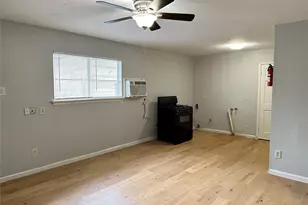 8010 Roswell St, Houston, TX 77022 - Photo 6
