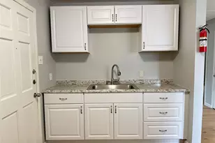 8010 Roswell St, Houston, TX 77022 - Photo 2