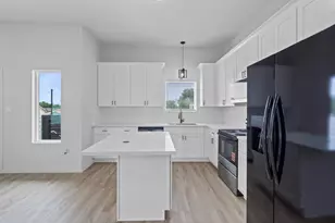 9725 Kerr St, Houston, TX 77029 - Photo 12