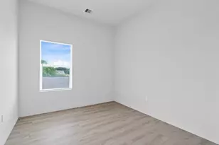9725 Kerr St, Houston, TX 77029 - Photo 30