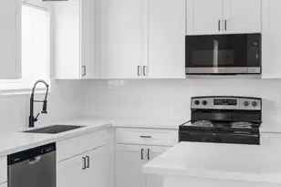 9725 Kerr St, Houston, TX 77029 - Photo 14