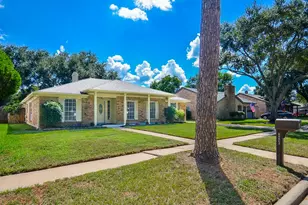 22135 Elsinore Dr, Katy, TX 77450 - Photo 2
