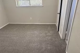 4931 E Ridge Creek Dr, Houston, TX 77053 - Photo 8