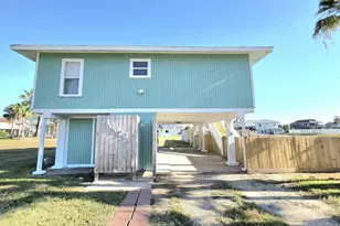 16623 Jolly Roger Rd, Galveston, TX 77554 - Photo 2