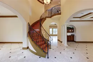 5207 Eagle Pointe Ct, Sugar Land, TX 77479 - Photo 4