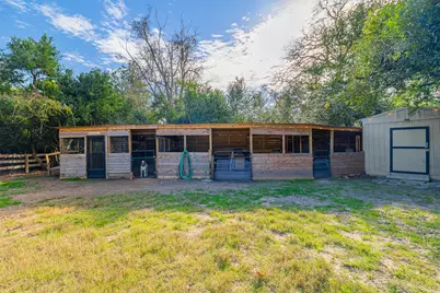 724 S Tesch Street, Bellville, TX 77418 - Photo 34