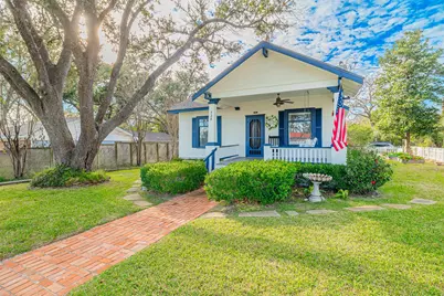 724 S Tesch Street, Bellville, TX 77418 - Photo 2