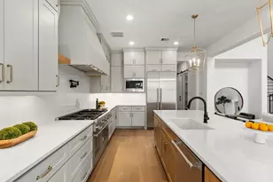 1306 Zora St, Houston, TX 77055 - Photo 14