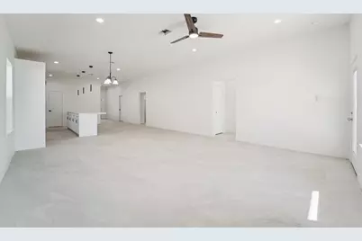 708 S Carroll Street, La Porte, TX 77571 - Photo 2