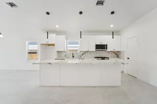 708 S Carroll St, La Porte, TX 77571 - Photo 6