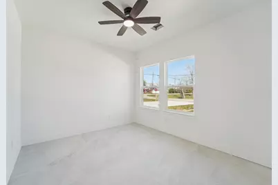 708 S Carroll Street, La Porte, TX 77571 - Photo 10